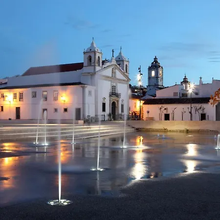 Casa Alferes In Downtown * Lagos
