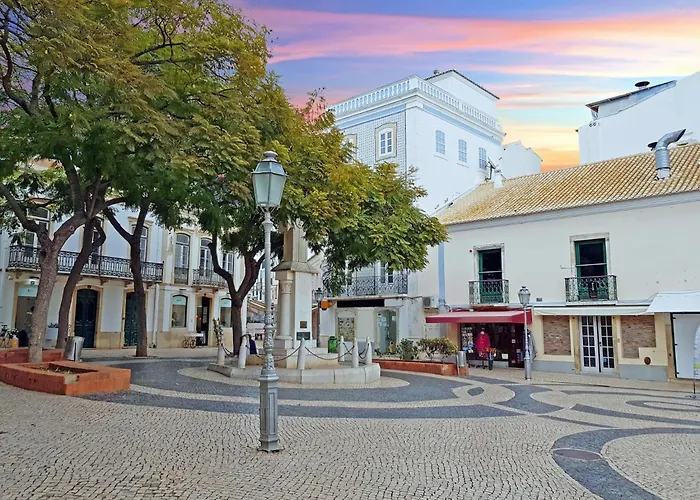 Casa Alferes In Downtown *
