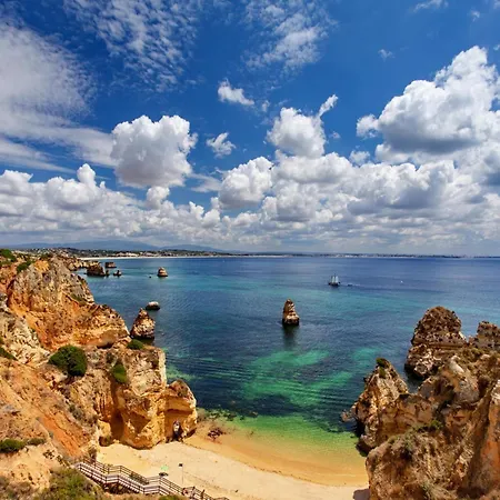 Casa Alferes In Downtown * Lagos