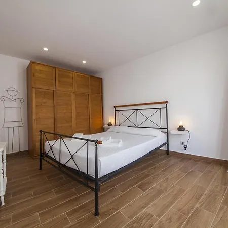 Casa Alferes In Downtown * لاغوس